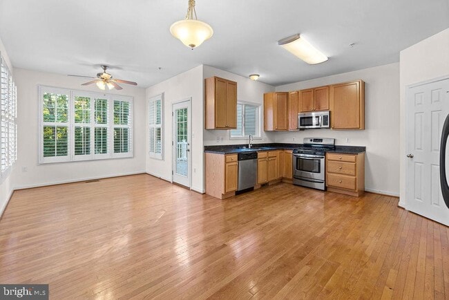 Building Photo - 8810 Great Gorge Way