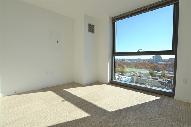 Building Photo - 1282 Boylston St