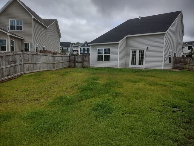 Building Photo - Wonderful Four Bedroom Home Located in the...