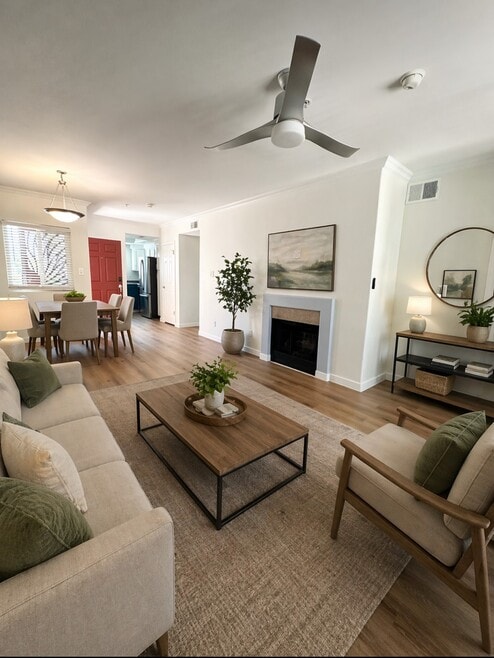 Building Photo - 750 E Northern Ave