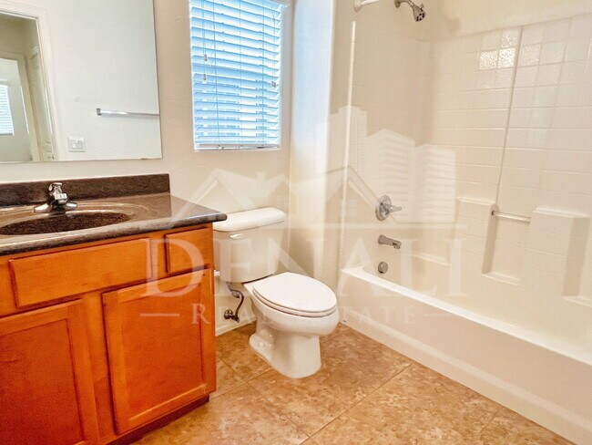Building Photo - 113 E Palomino Dr