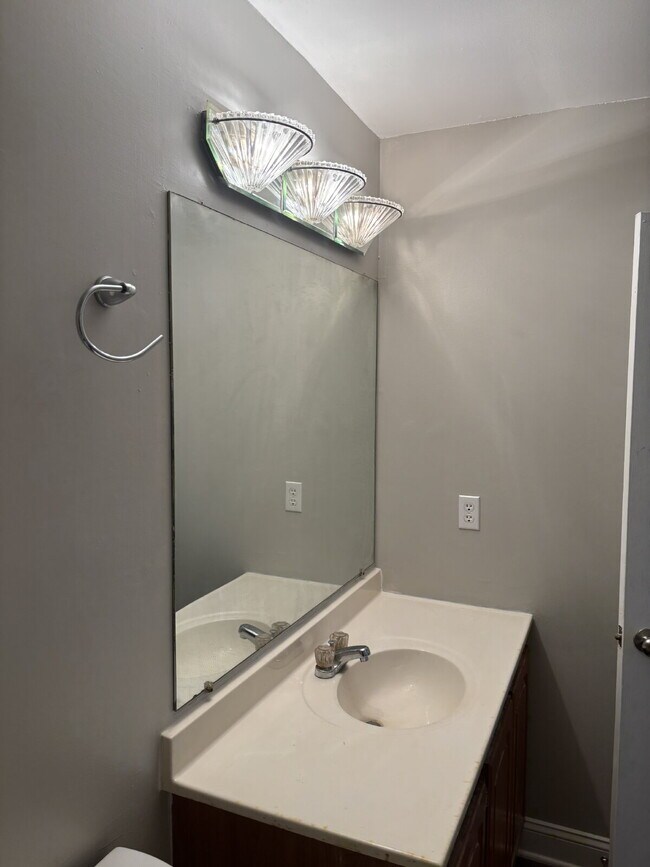 Building Photo - 3409 Dailey Rd