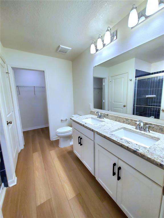 Building Photo - 7036 Cruz Ct