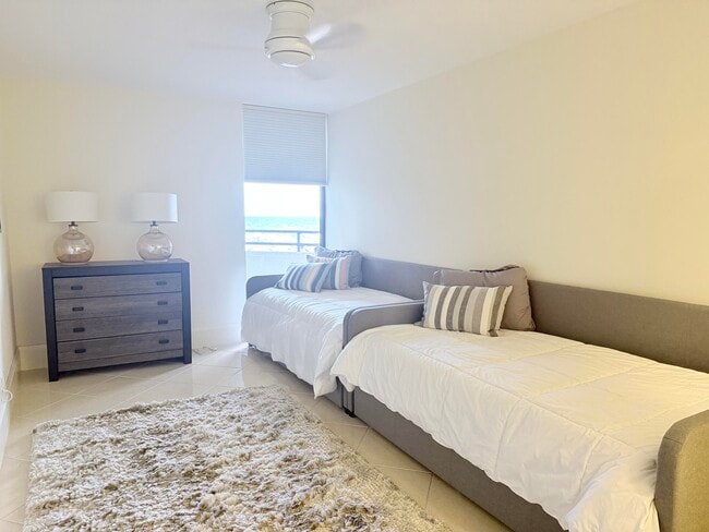 Building Photo - 3560 S Ocean Blvd