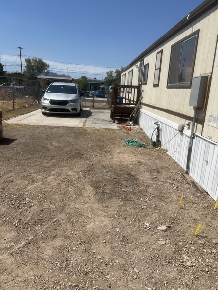 Building Photo - 203 Shoshone Ln