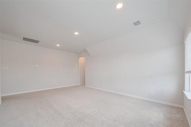 Building Photo - 29002 Hauter Wy