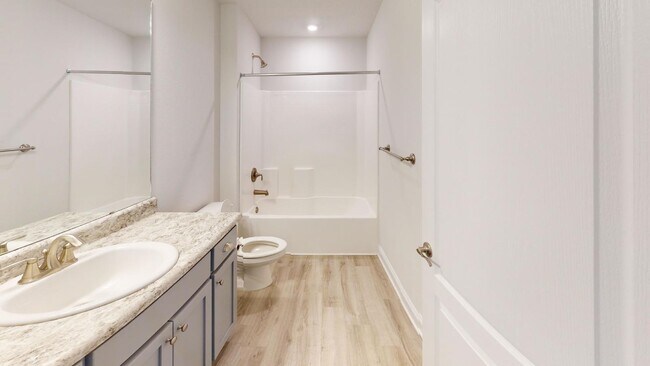 Building Photo - "Charming 3-Bed, 2-Bath Oasis on Regalo Drive – Spacious 1,504 Sq Ft Living in Pensacola!"
