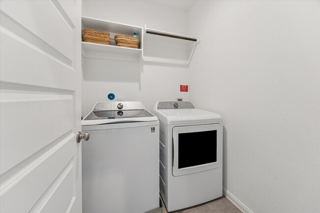 Building Photo - 9804 Rugged Oaks Dr