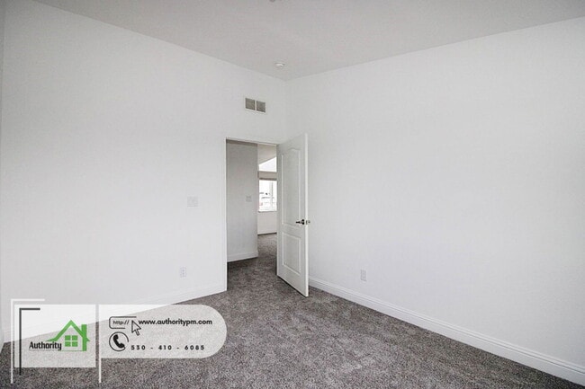 Building Photo - 18848 Lorina Dr