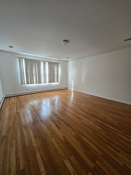 Primary Photo - 12 Marne St