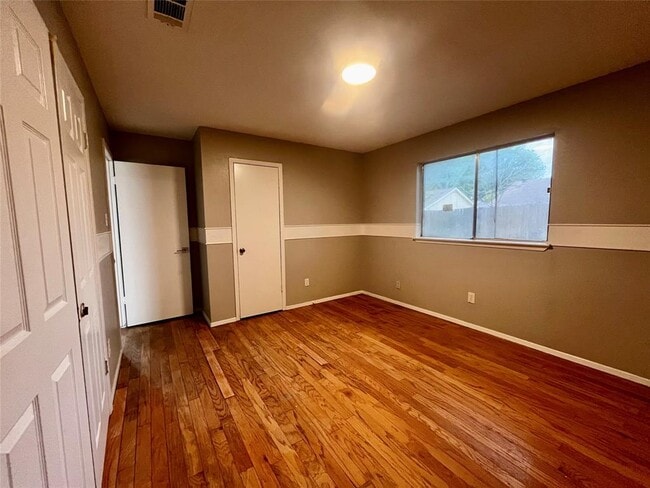 Building Photo - 7007 Grackle Dr