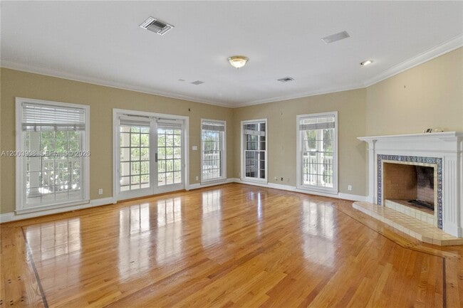 Building Photo - 700 Coral Way