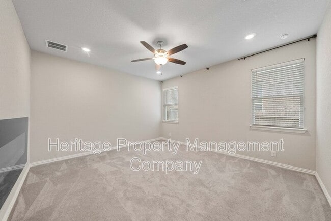 Building Photo - 2080 Cowan Dr