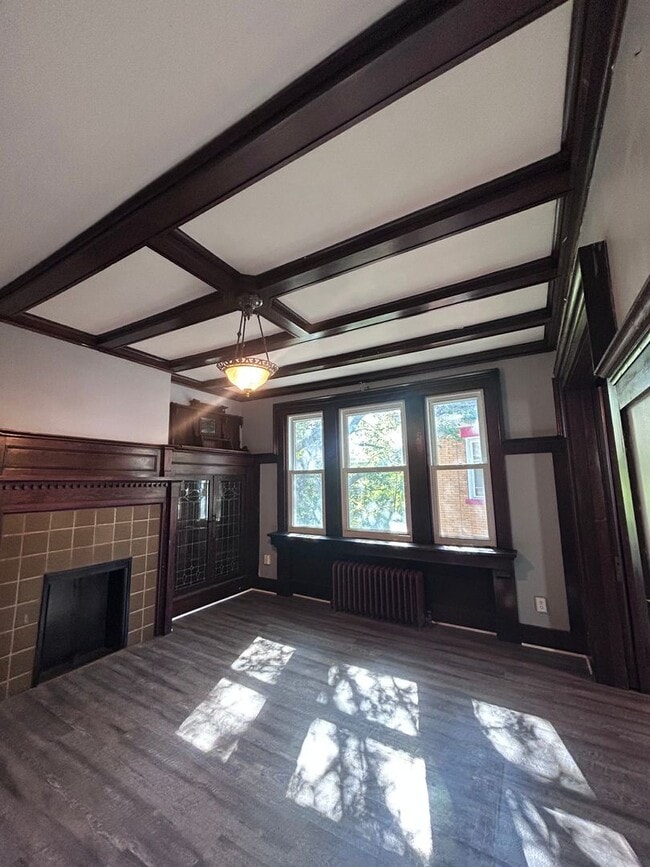Building Photo - 3 Bed 1 Bath Duplex (Observatory Hill)