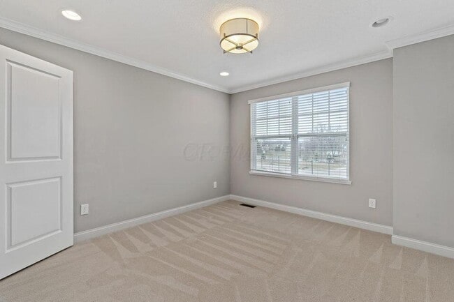 Building Photo - 5912 Danann Dr