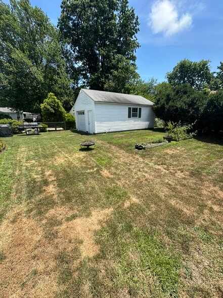 Building Photo - 1873 Brookwood Rd