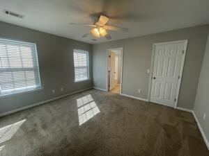 Building Photo - 110 Fox Haven Dr