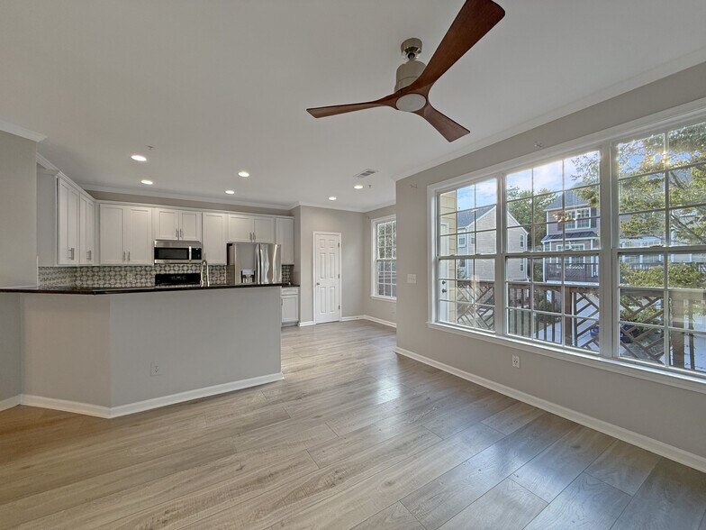 Building Photo - 11263 Musette Cir