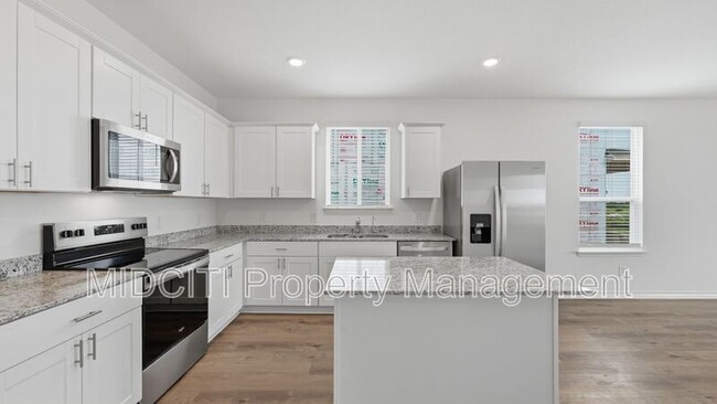 Building Photo - 966 Bluegrass Pt