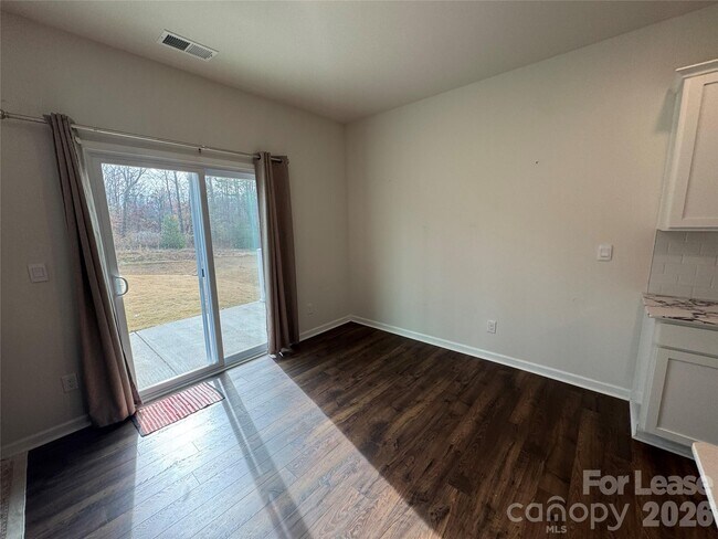 Building Photo - 10749 Adair Wds Dr