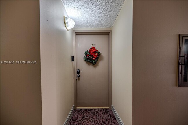 Building Photo - 2810 N 46th Ave