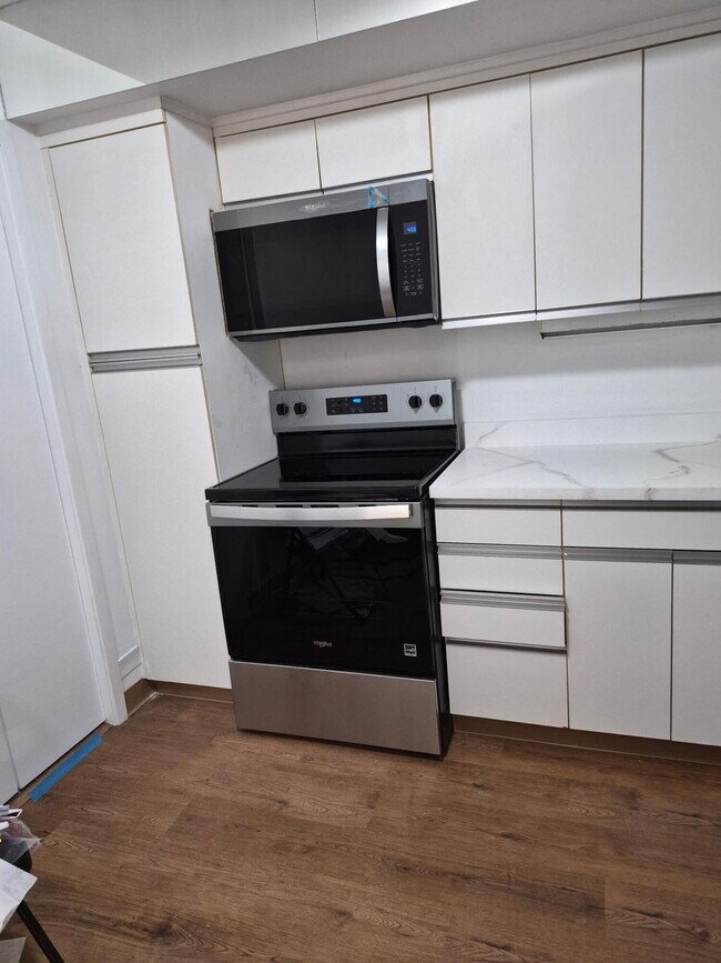 Building Photo - 5000 Civic Center Dr