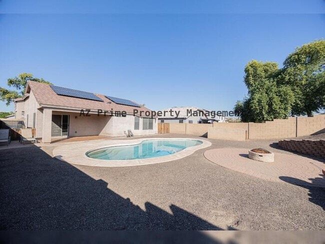 Building Photo - 1633 E Beautiful Ln