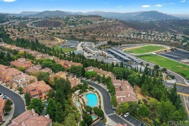 Building Photo - 1436 Clearview Way