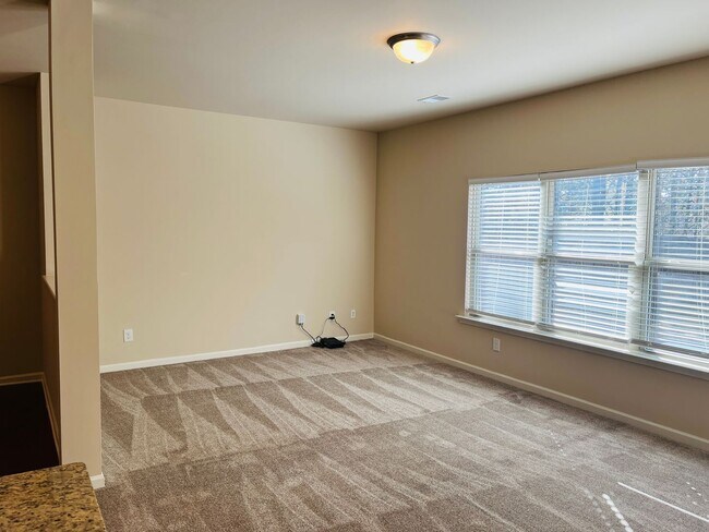 Building Photo - Wow! Check out this charming 3-bedroom, 2....