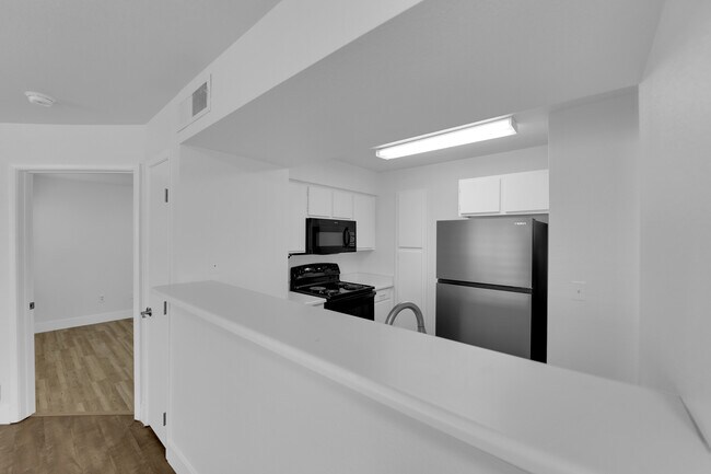 Building Photo - 8101 W Flamingo Rd