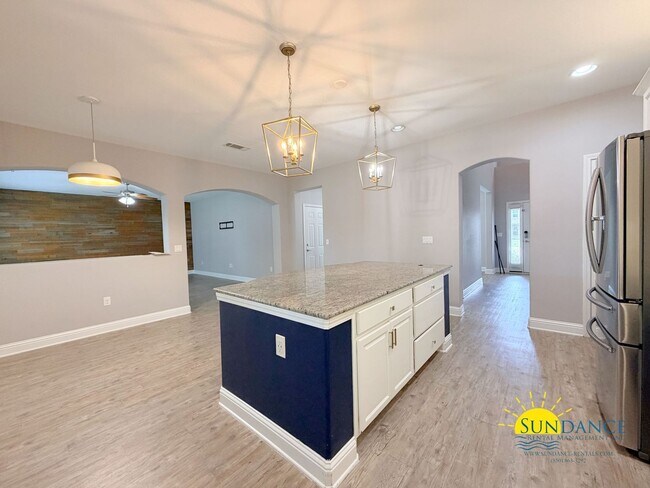 Building Photo - 8565 Holley Hills Cir