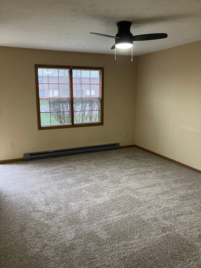 Building Photo - 2-Bedroom Townhome in Troy, OH - Available...