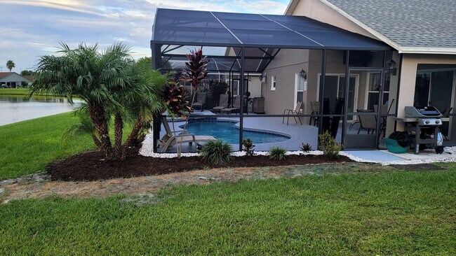Building Photo - 2424 Hybrid Dr