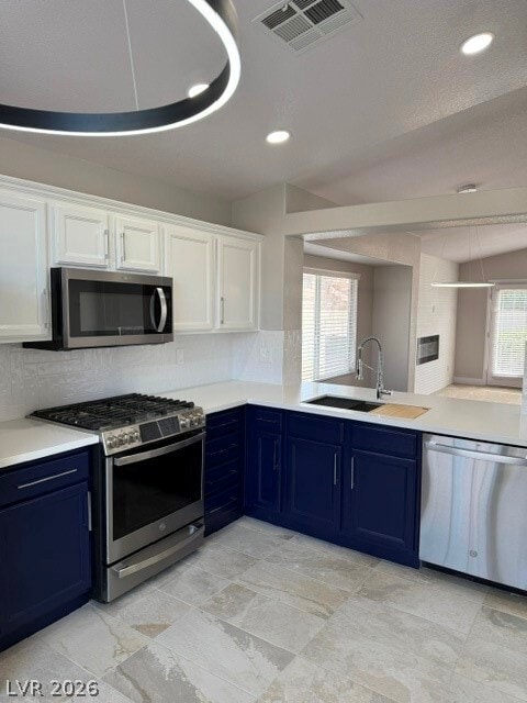 Building Photo - 7873 Bridgefield Ln