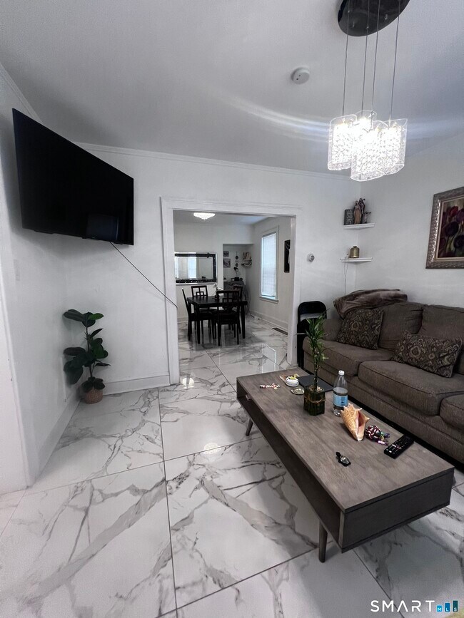 Building Photo - 54 Ward Pl