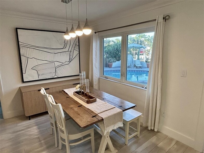 Building Photo - 1473 NE 53rd Ct