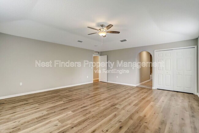 Building Photo - 172 King Arthur Ct