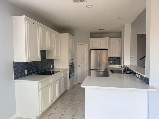 Building Photo - 4 Bedroom, 3 Car Garage Single Family Home in League City