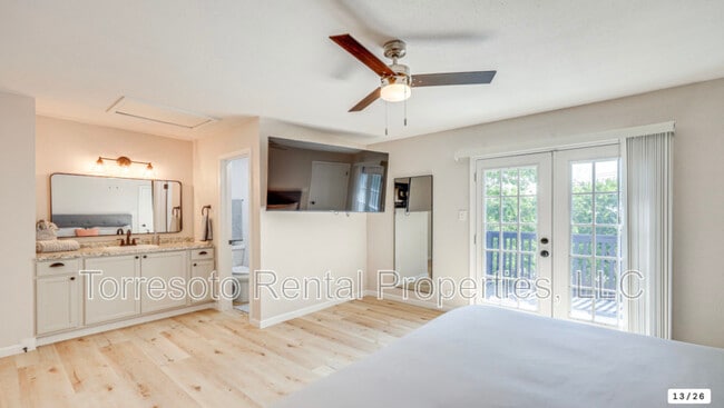 Building Photo - 5522 Allbrook