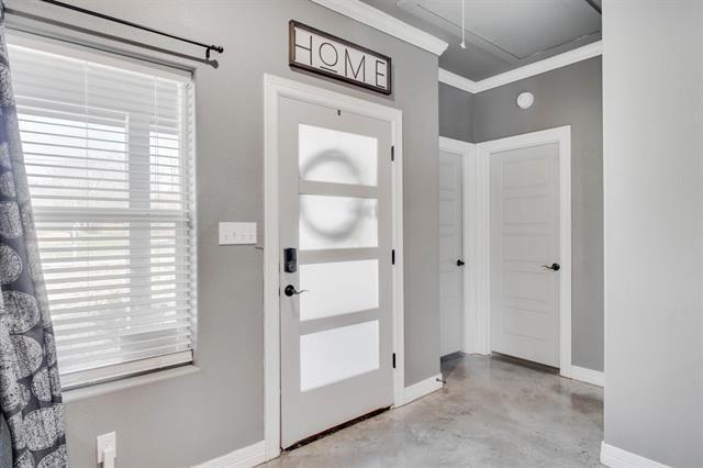 Building Photo - 1018 Chase St