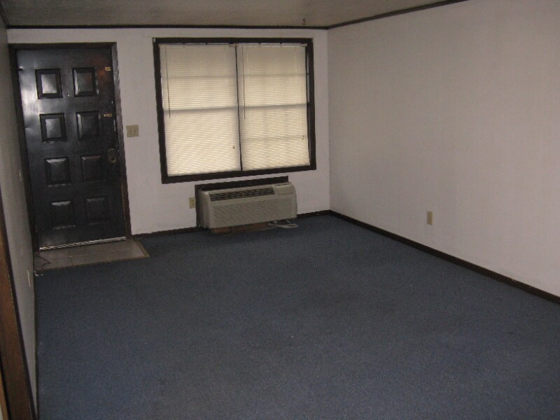 Building Photo - 715 California Ave