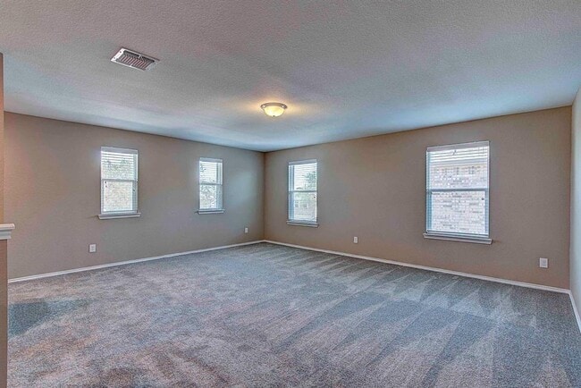 Building Photo - 1224 Half Hitch Trl