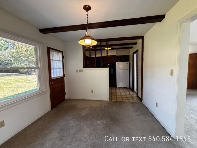 Building Photo - 1511 Narcissus St