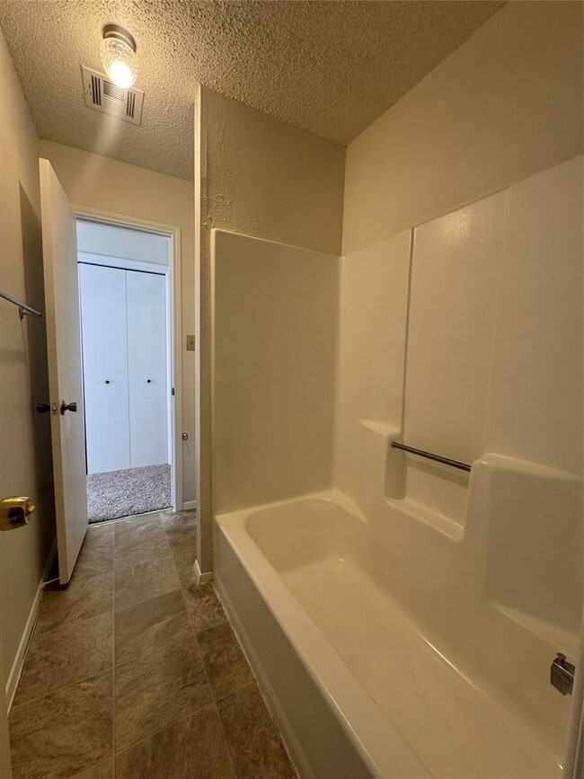 Building Photo - 3516 Rollingway Cove