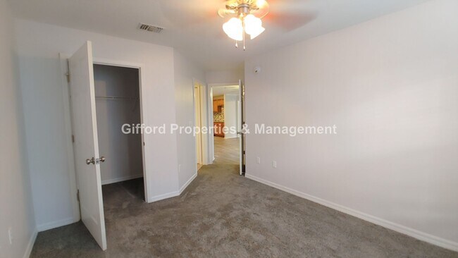 Building Photo - Luxury 2BR/2BA Renovated Avanti Condo