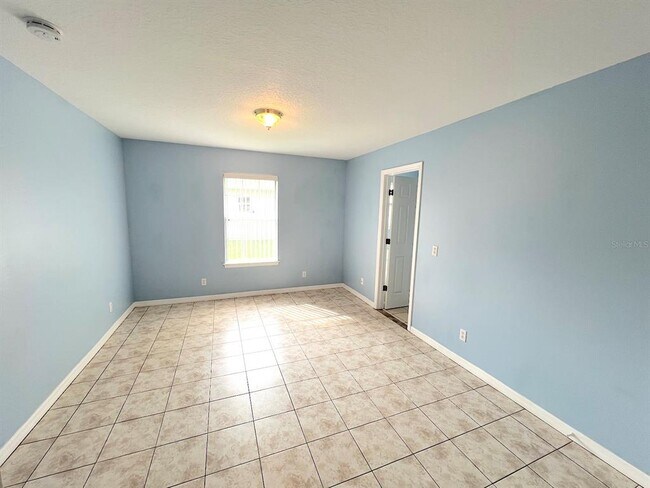 Building Photo - 70 Pheasant Dr