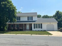 Building Photo - 2425 Calf Run Dr