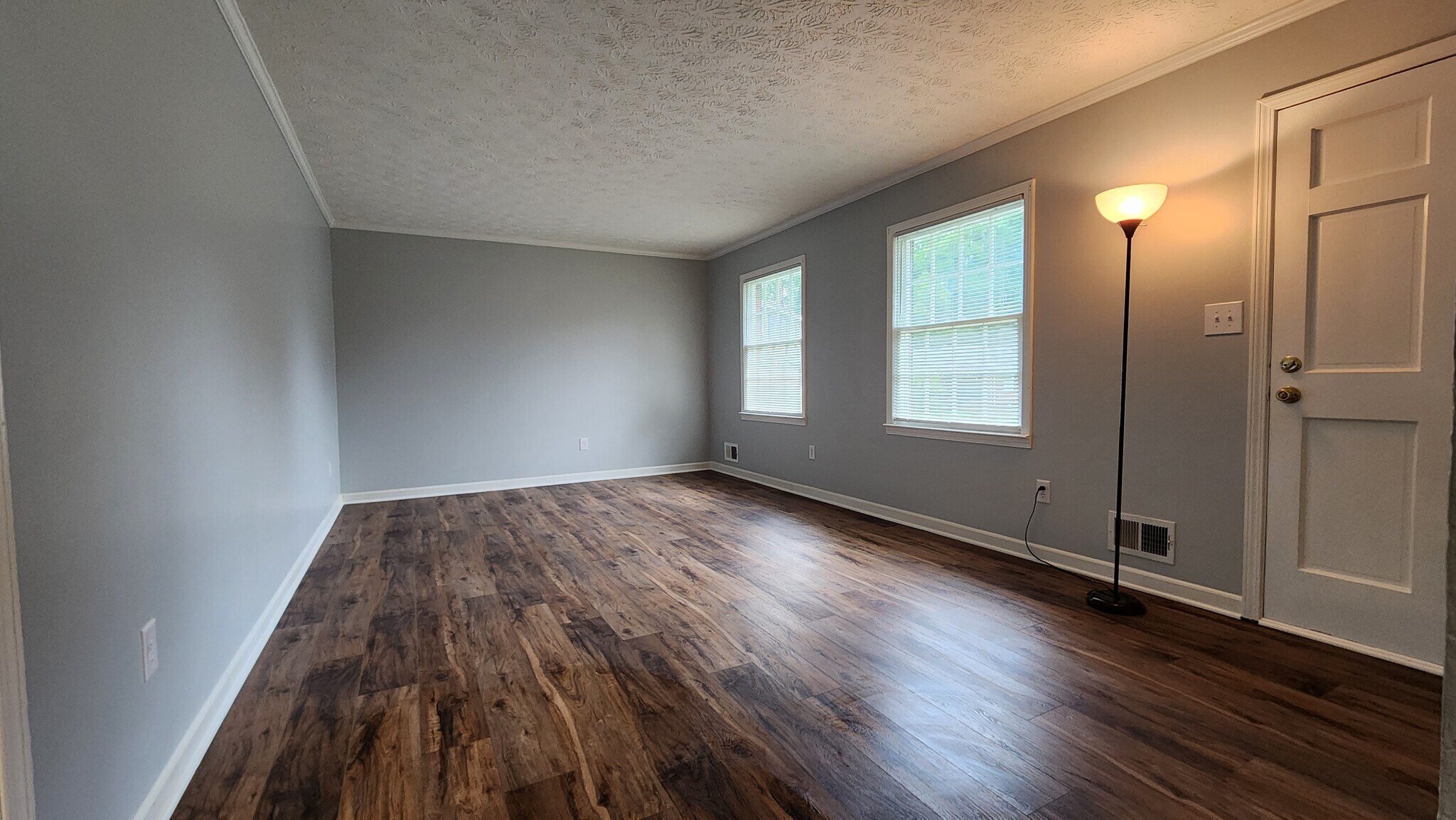 Building Photo - 2639 Shade Dr