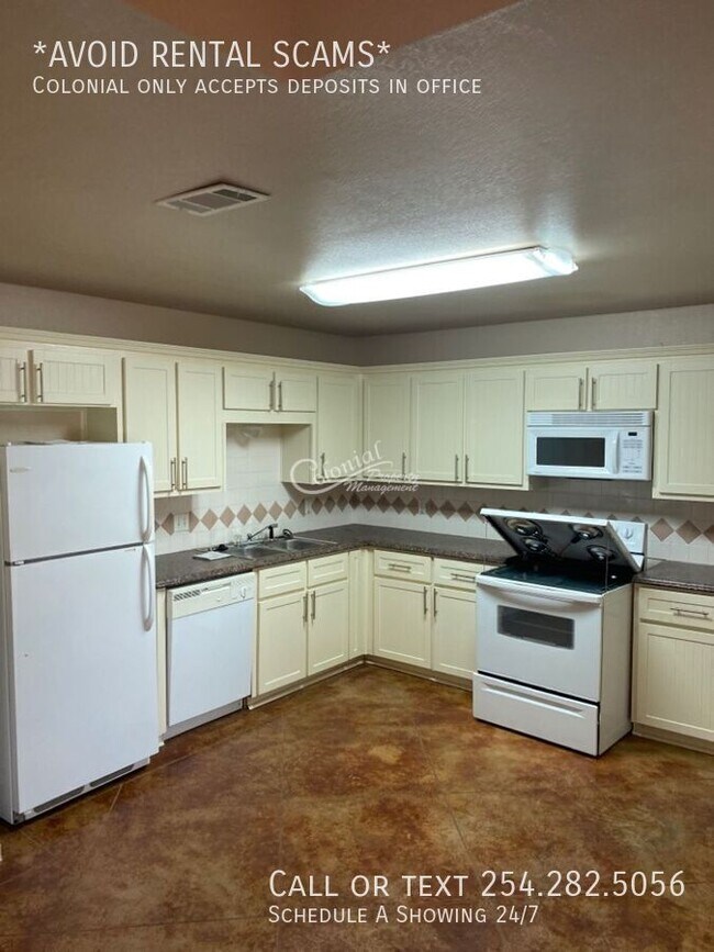 Building Photo - 1608 Yuma Trail