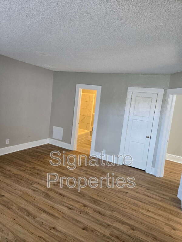 Building Photo - 410 Northumberland Hwy